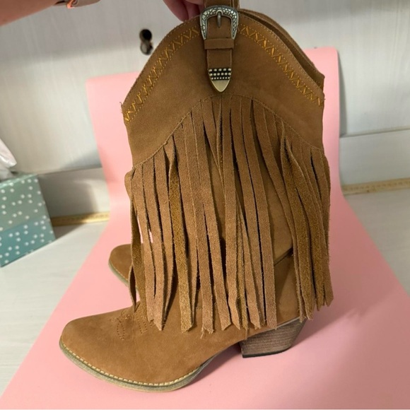 Ho down fringe cow girl boots - Picture 2 of 7